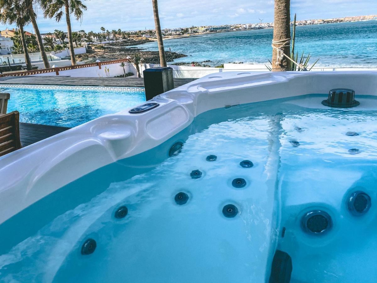 Villa Los Flamencos By Veaco- Beachfront & Pool Corralejo Exterior foto