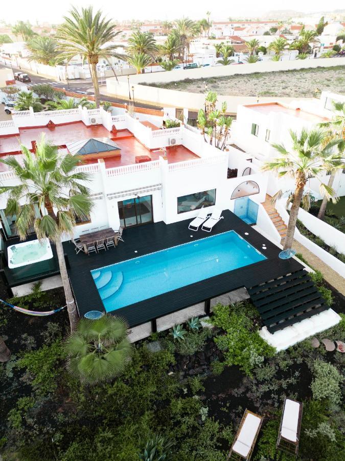 Villa Los Flamencos By Veaco- Beachfront & Pool Corralejo Exterior foto